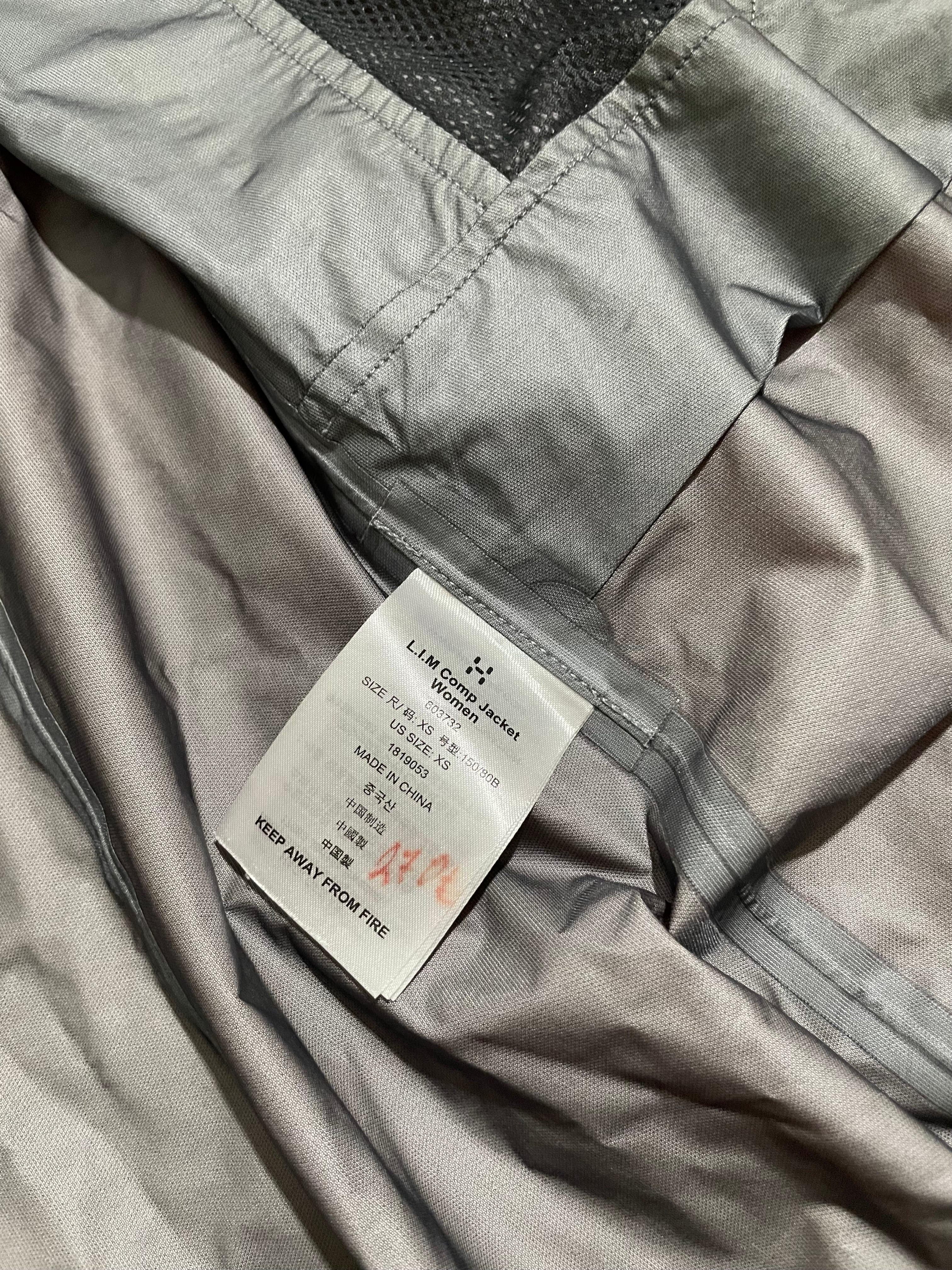 Hardshell 3L Haglöfs GoreTex LIM
Ykk - Taille Xs