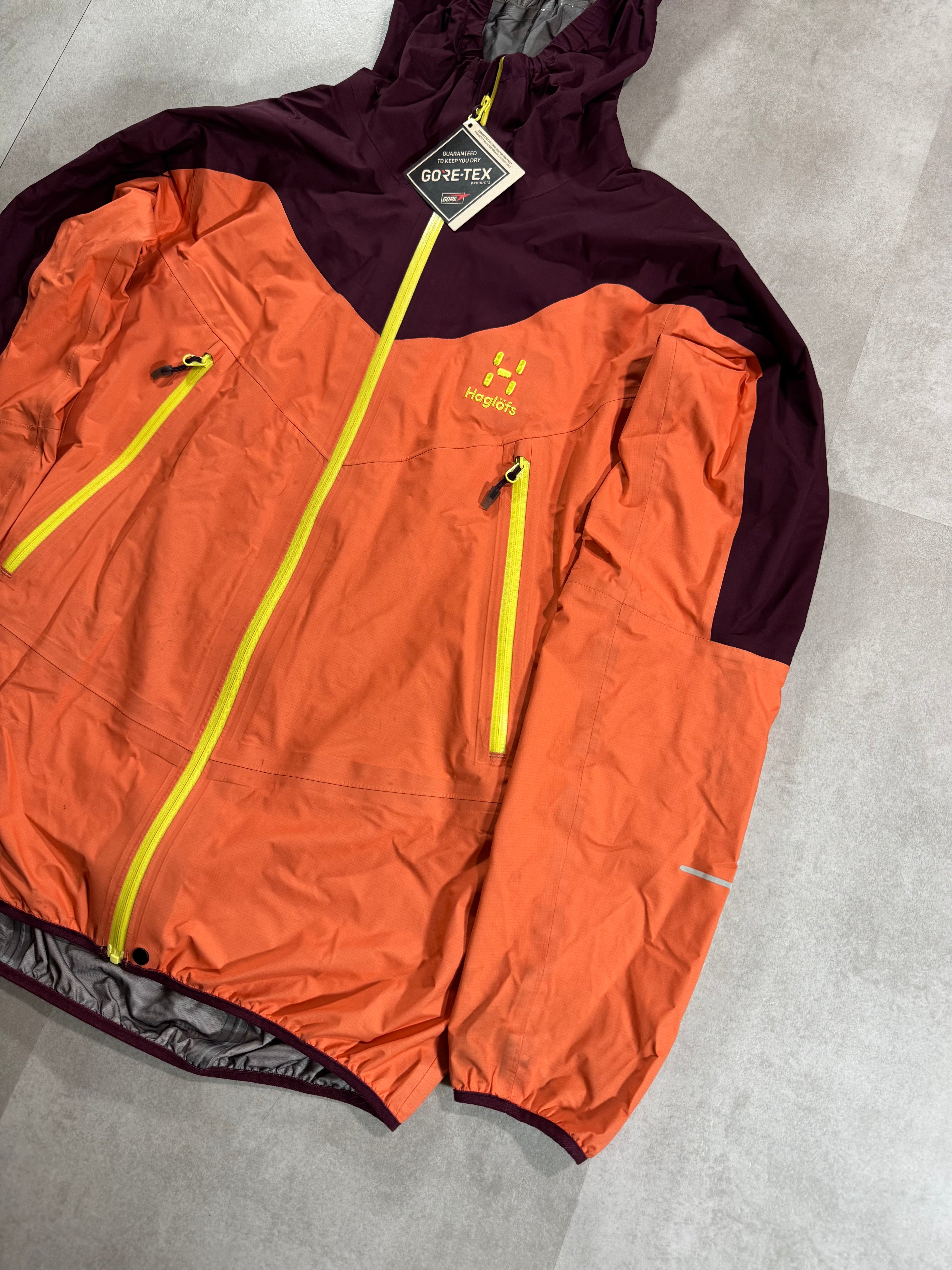 Hardshell 3L Haglöfs GoreTex LIM
Ykk - Taille Xs