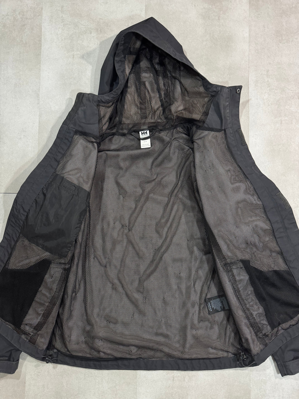 Hardshell 2,5L Helly Hansen
HellyTech Protection YKK - Taille
S