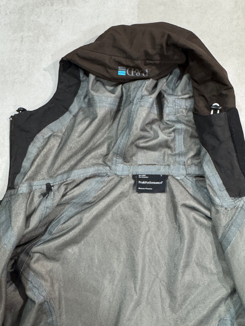 Hardshell 3L Peak Performance
BlackLight R&D DWR - Taille S