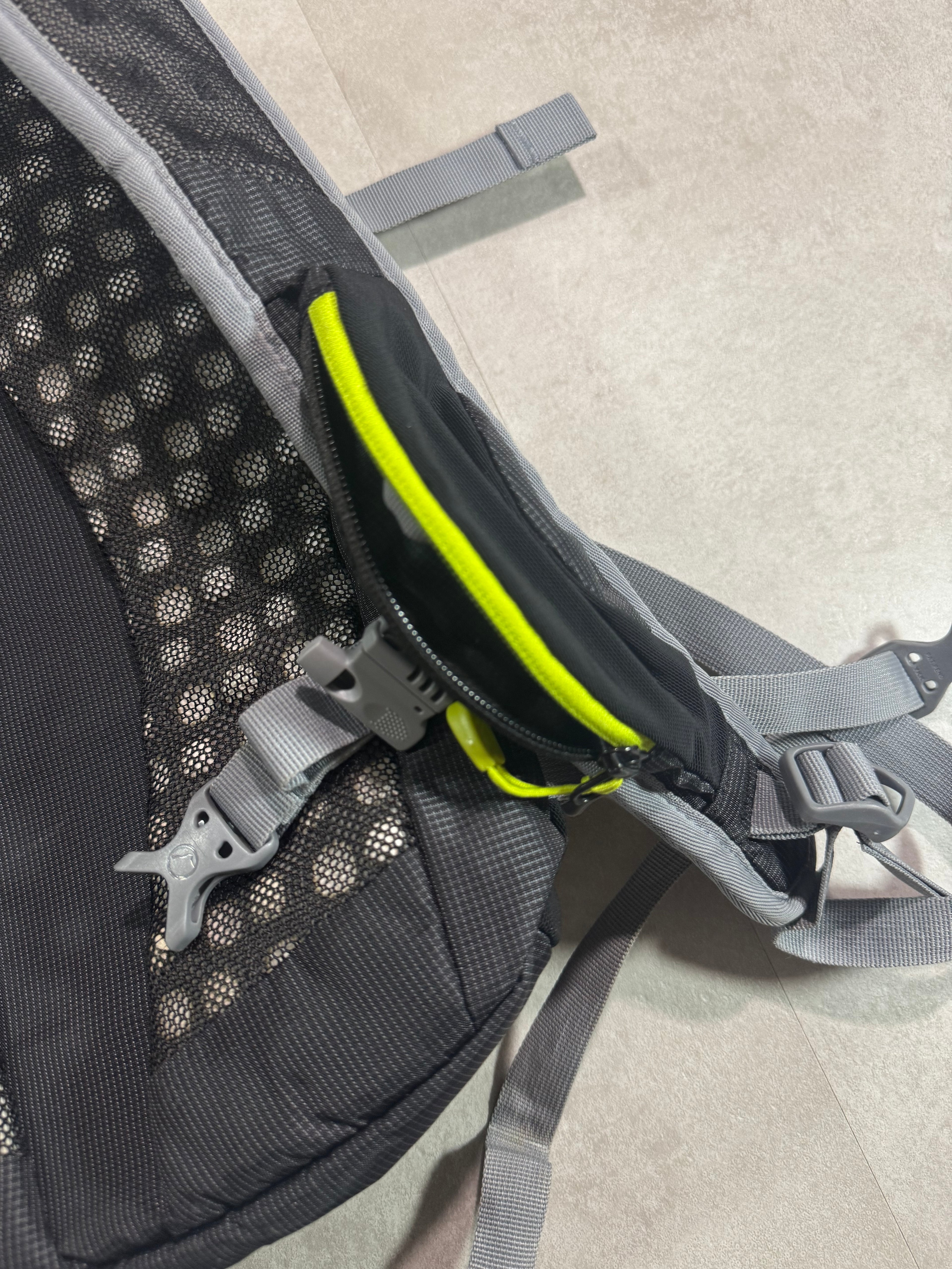 Sac à dos Lowe Alpine Strike 12 Air Contour® H2O® - Randonnée / Trail / Running - 12L