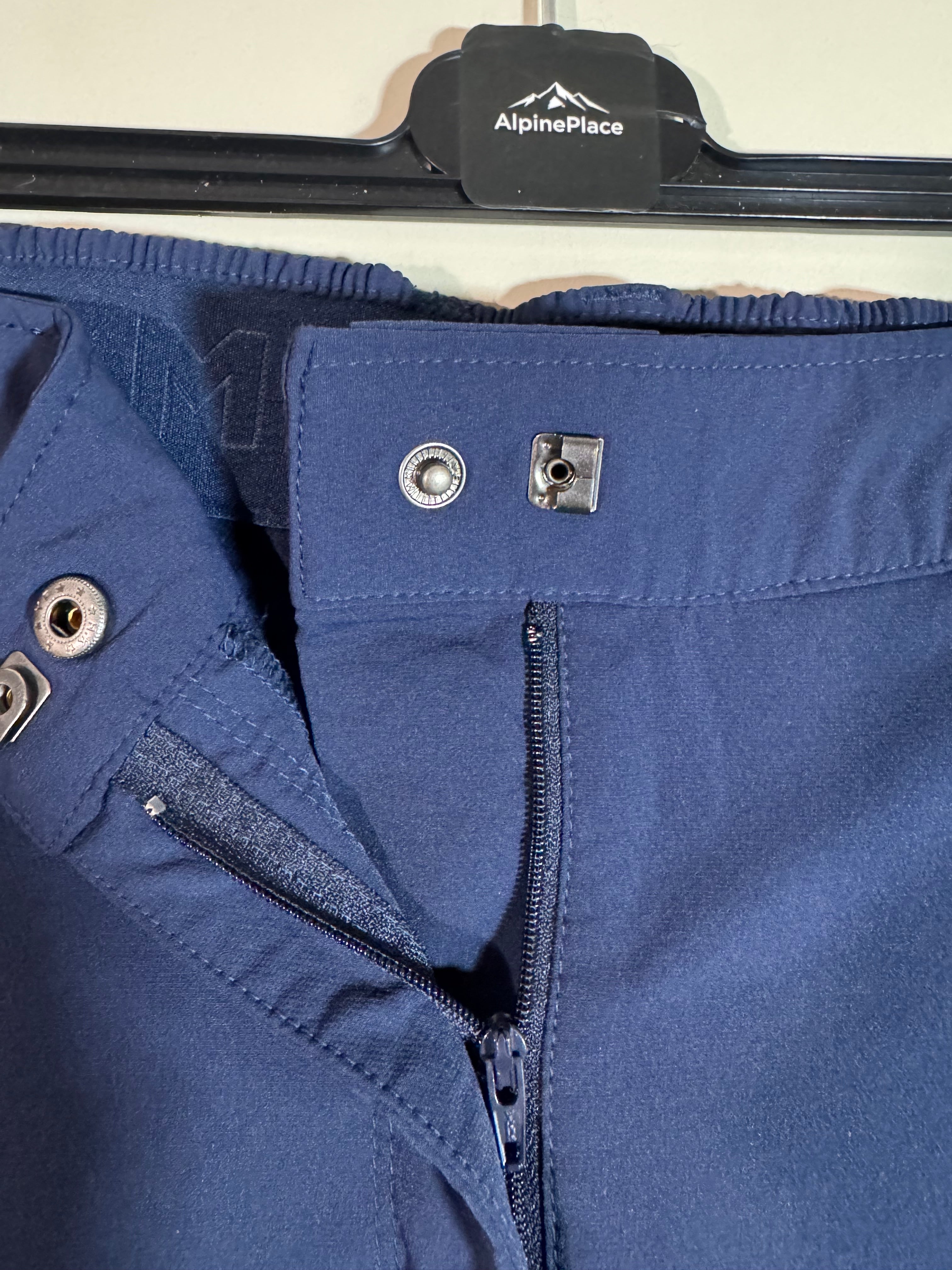 Pantalon softshell technique Millet – Randonnée / Trek / Alpinisme – Taille 40