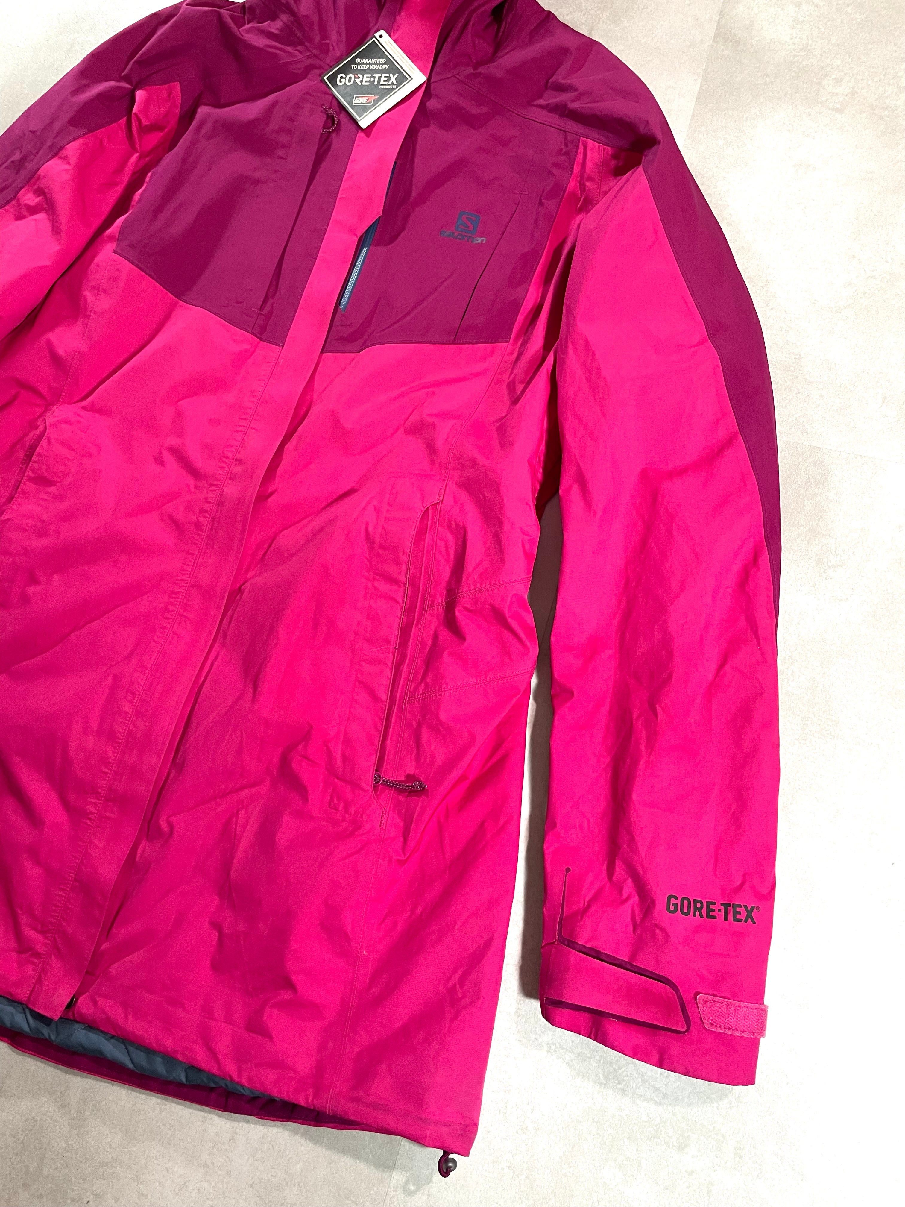 Hardshell 3L Salomon Gore-Tex
YKK Vislon matelassé - Taille M