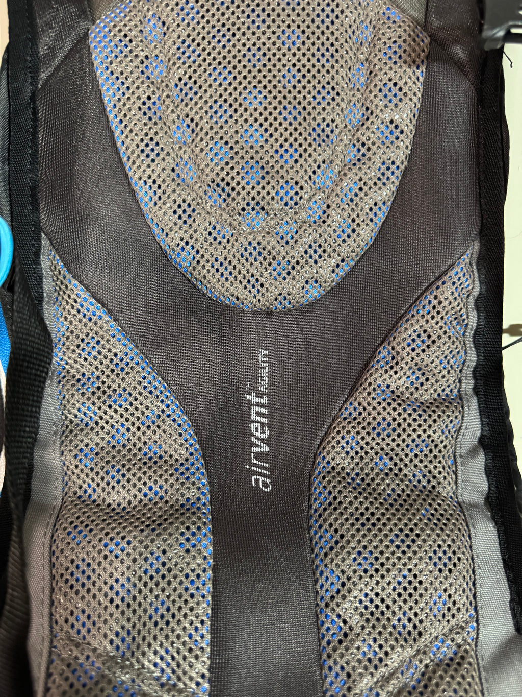 Sac de trail Salomon Trail 10 + poche à eau – Running / Trail / Randonnée