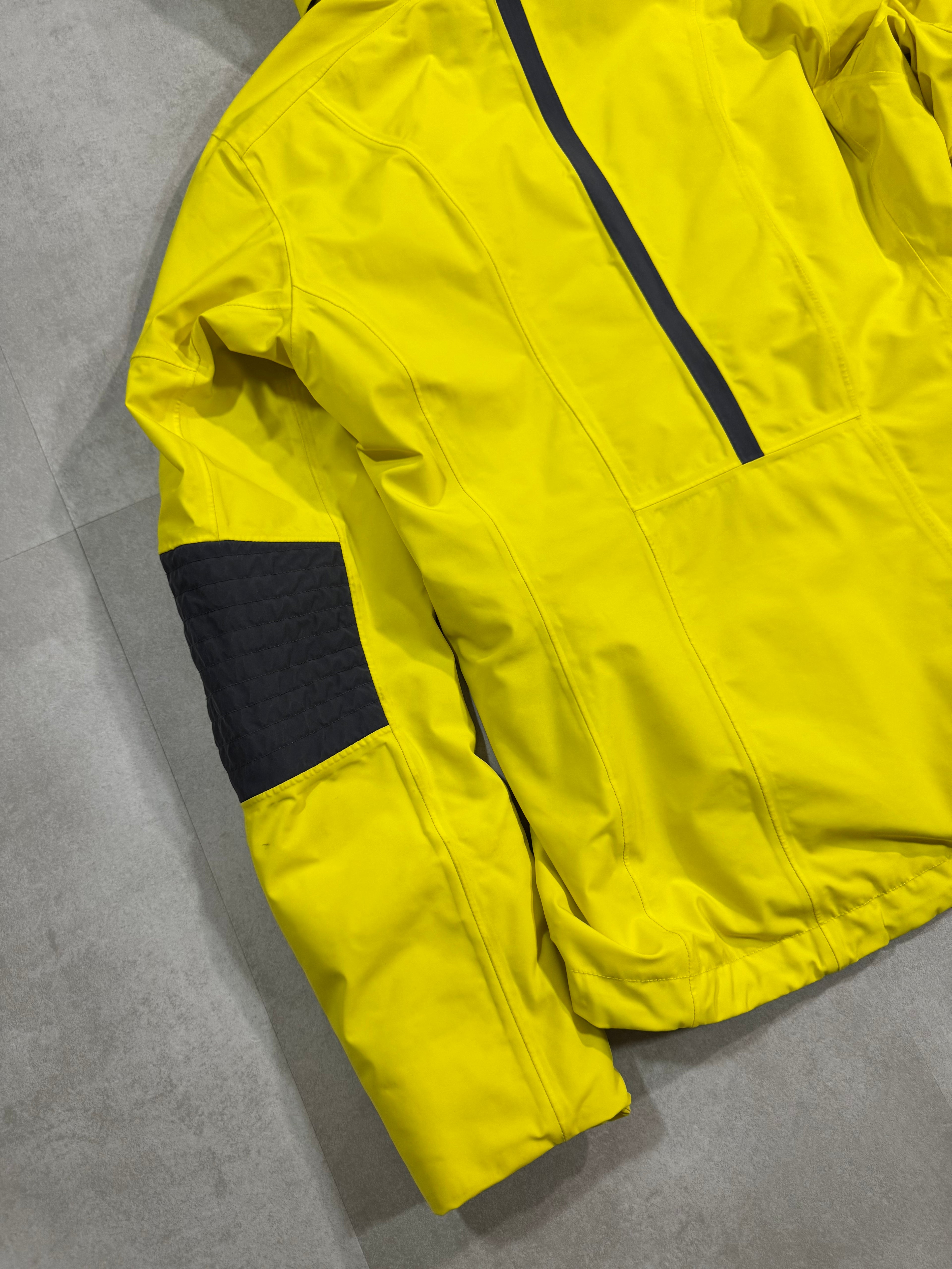 Veste de ski et Alpinisme
PeakPerformance Subadia W
ThermaCool Recco DWR YKK -
Taille L