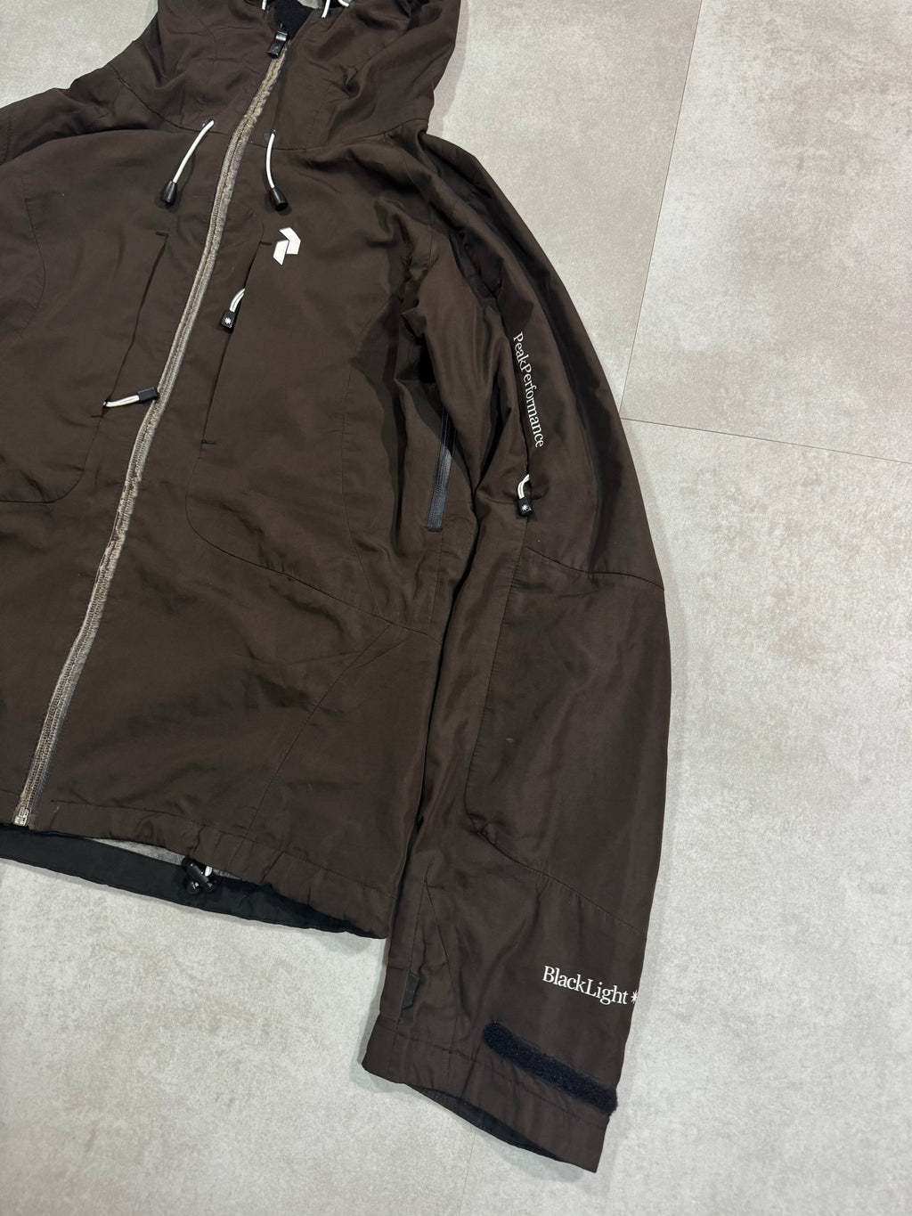 Hardshell 3L Peak Performance
BlackLight R&D DWR - Taille S