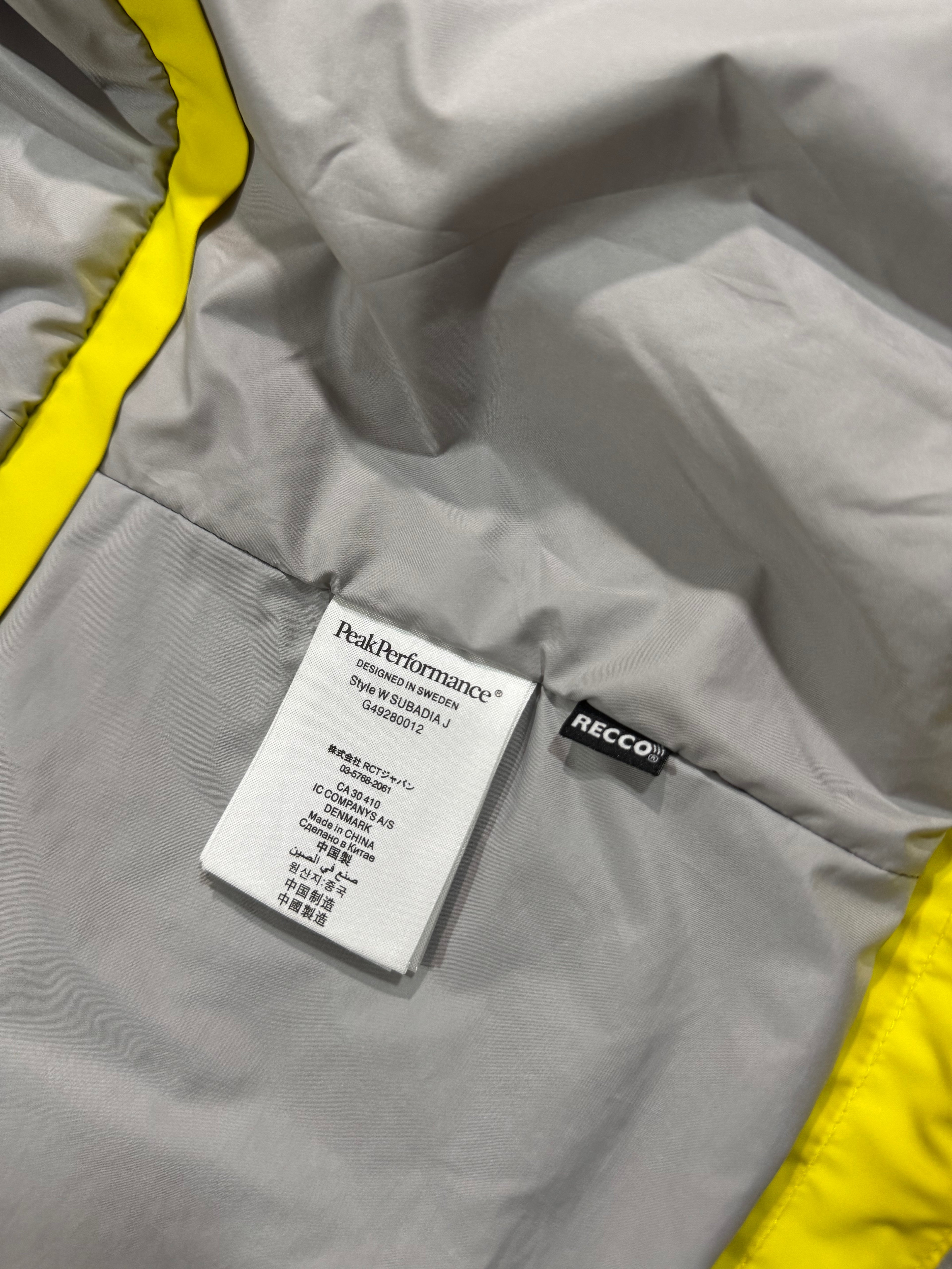 Veste de ski et Alpinisme
PeakPerformance Subadia W
ThermaCool Recco DWR YKK -
Taille L