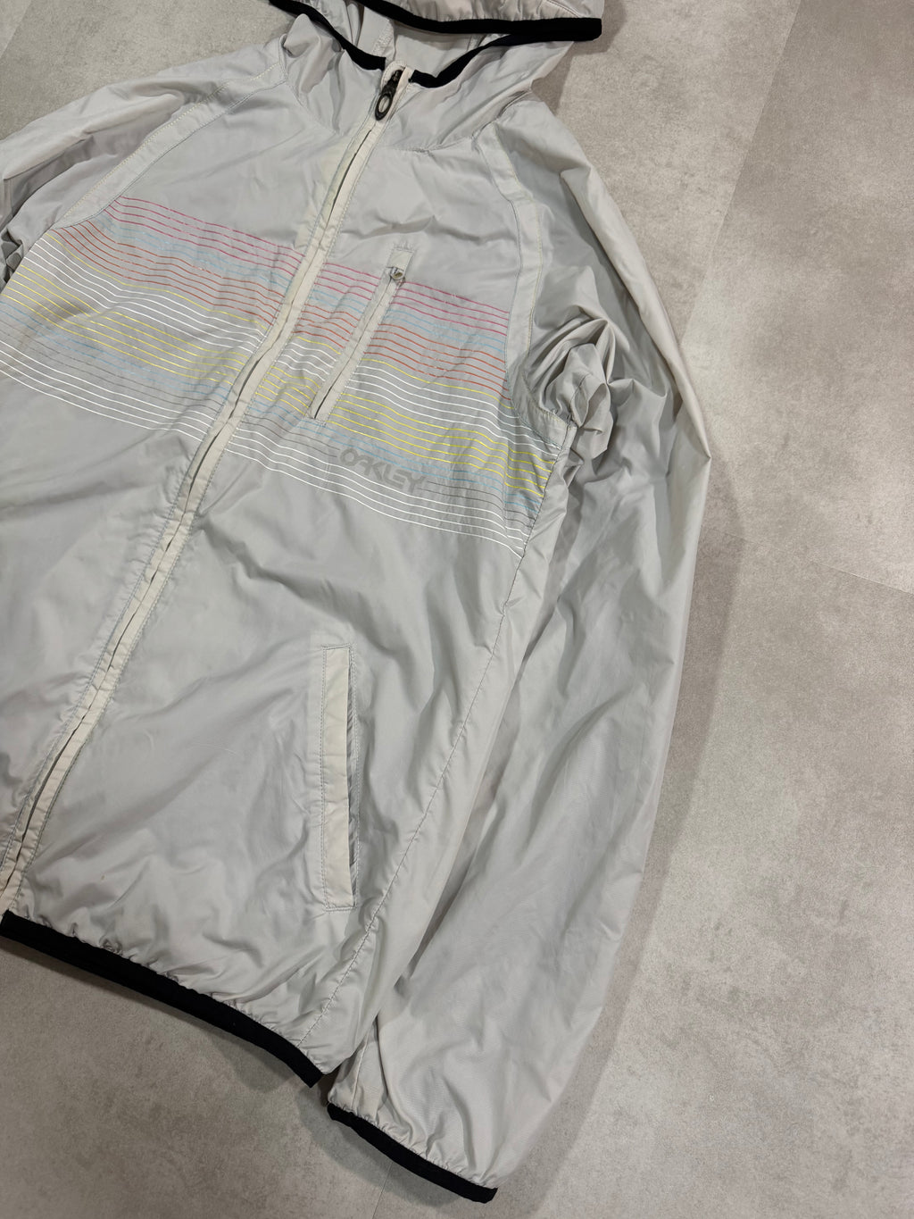 Veste imperméable et coupe vent
Oakley - Taille S