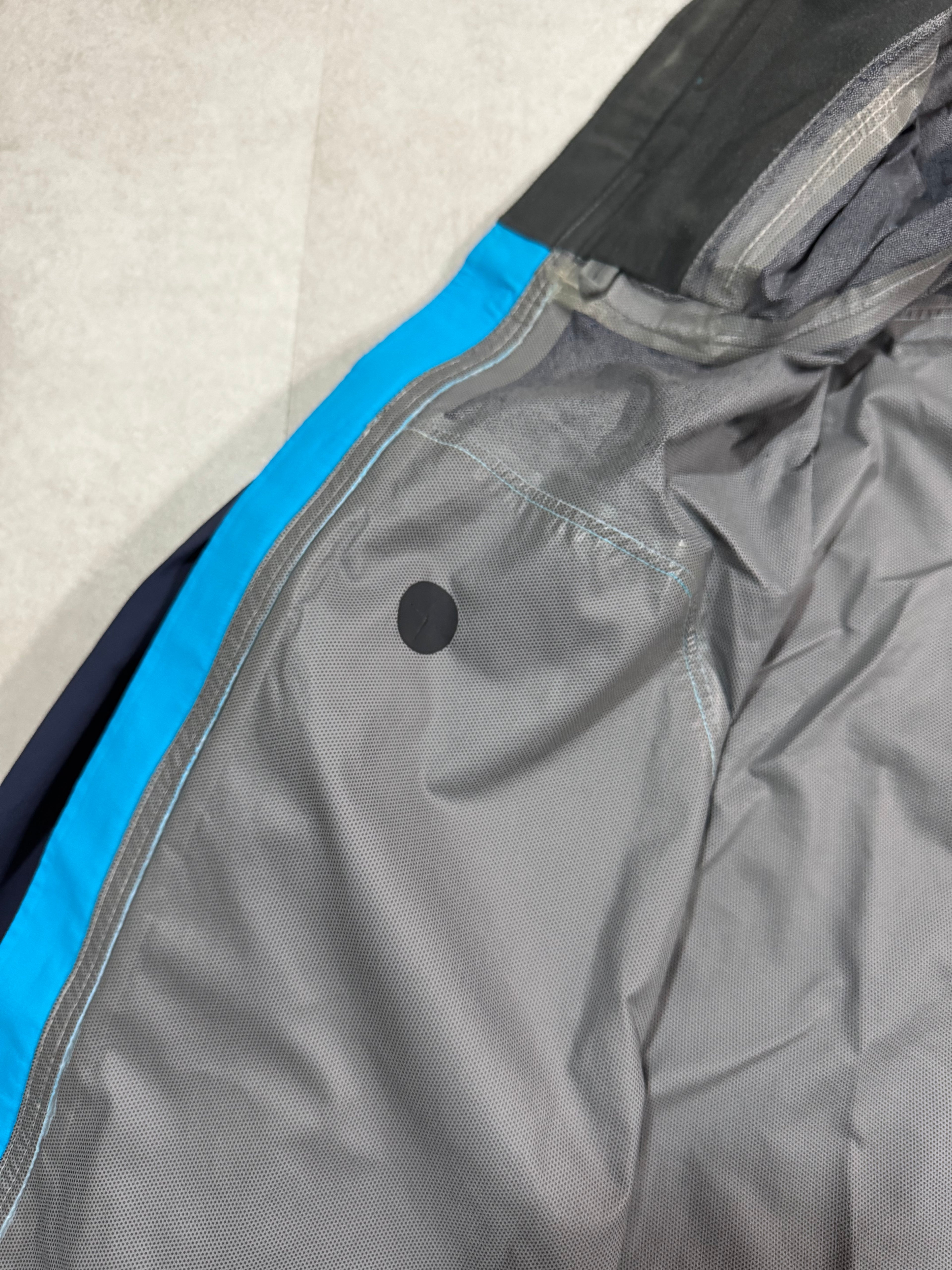 Hardshell 3L PeakPerformance
Swift J R&D Hipe Core + DWR - Taille M