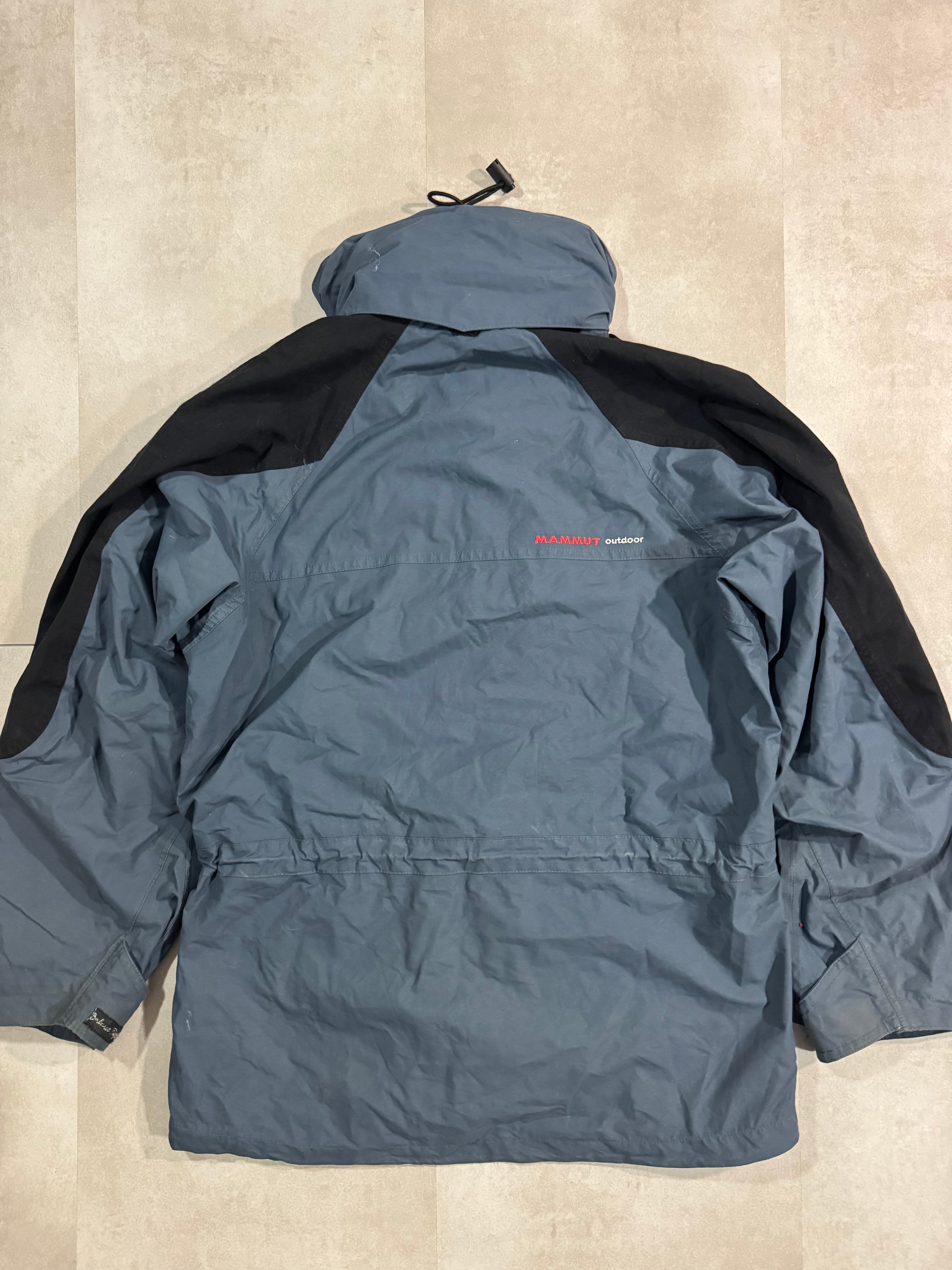 Hardshell 3L Mammut GoreTex
YKK Vislon - Taille S