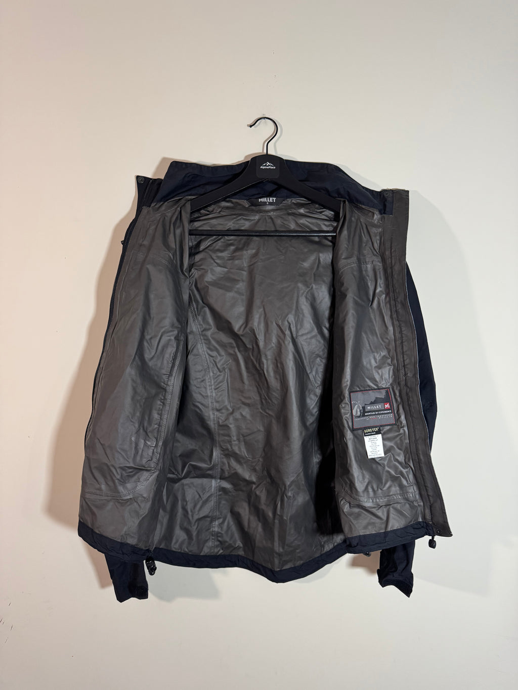 Veste Hardshell Millet Gore-Tex Paclite® – Randonnée / Trekking / Alpinisme – Taille 36
