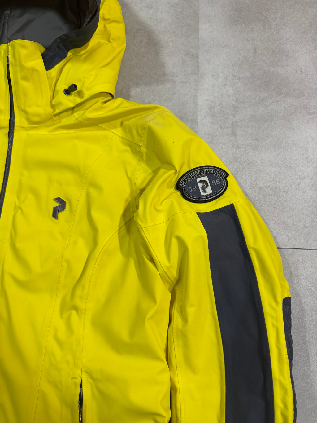 Veste de ski et Alpinisme
PeakPerformance Subadia W
ThermaCool Recco DWR YKK -
Taille L