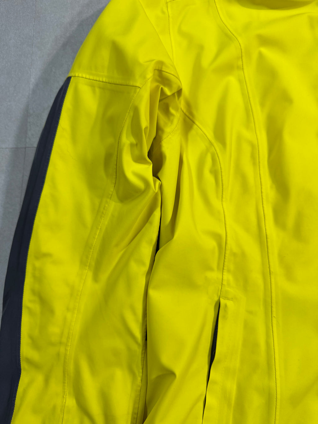 Veste de ski et Alpinisme
PeakPerformance Subadia W
ThermaCool Recco DWR YKK -
Taille L