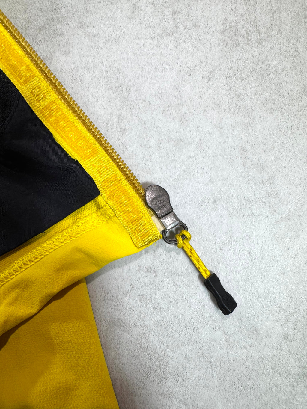 Veste Haglöfs coupe vent déperlant YKK - Taille L