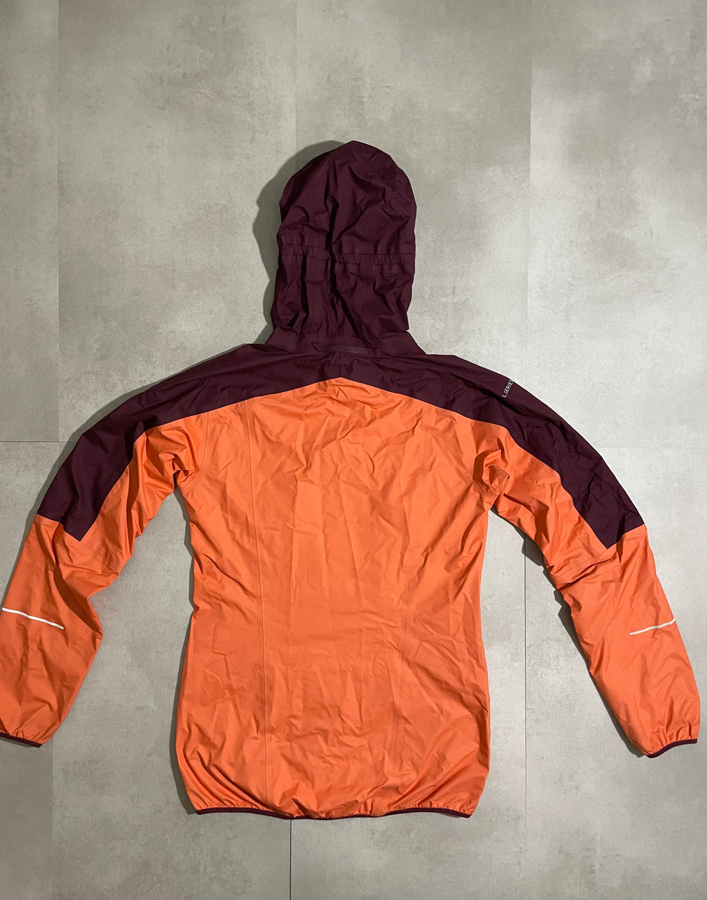 Hardshell 3L Haglöfs GoreTex LIM
Ykk - Taille Xs