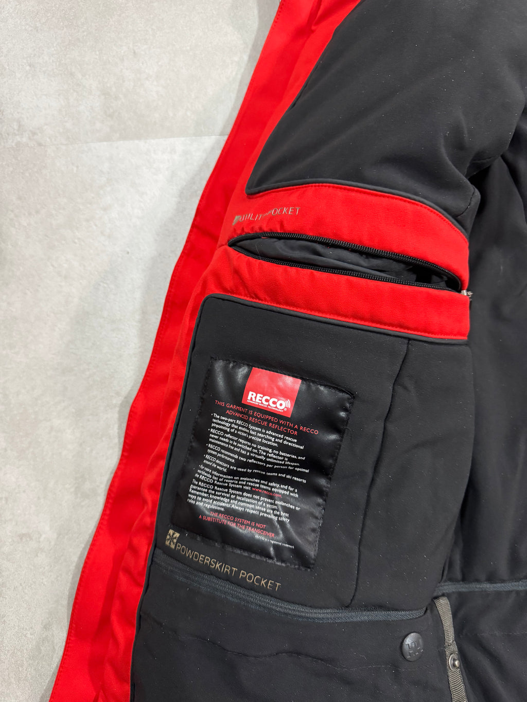 Veste de ski et alpinisme Helly
Hansen Primaloft Recco HellyTech
Professionnal - Taille M