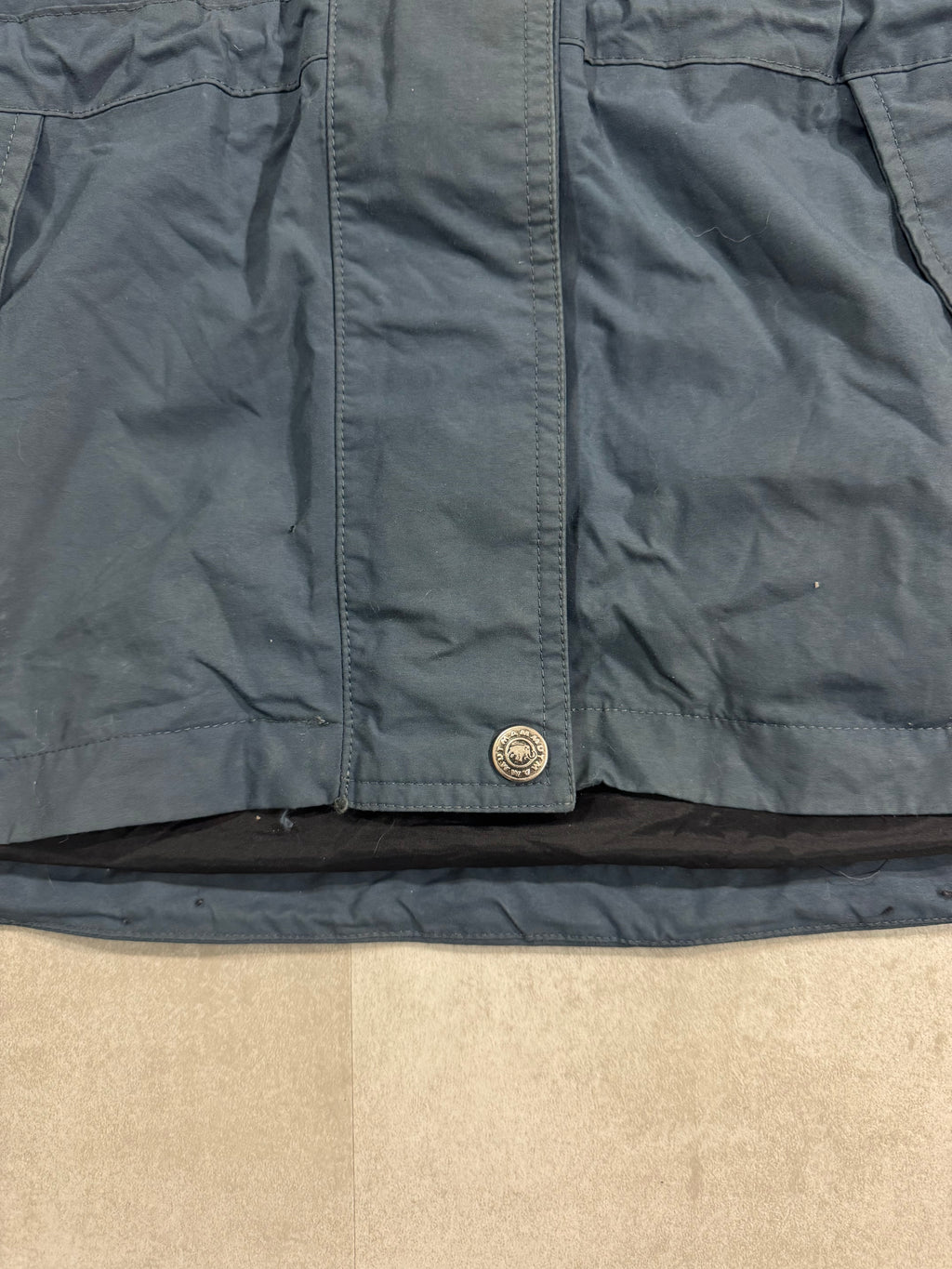 Hardshell 3L Mammut GoreTex
YKK Vislon - Taille S