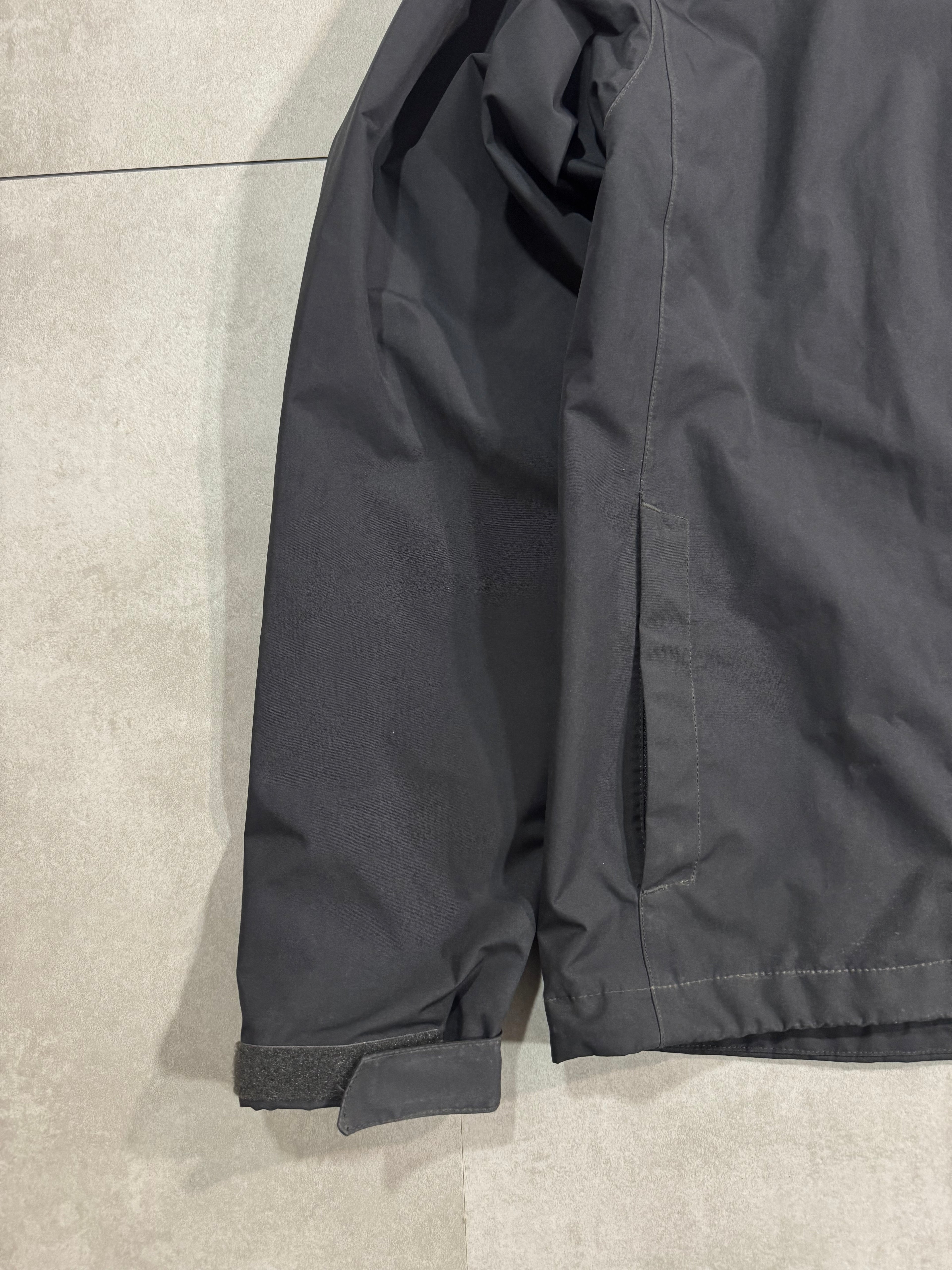 Hardshell 2,5L Helly Hansen
HellyTech Protection YKK - Taille
S