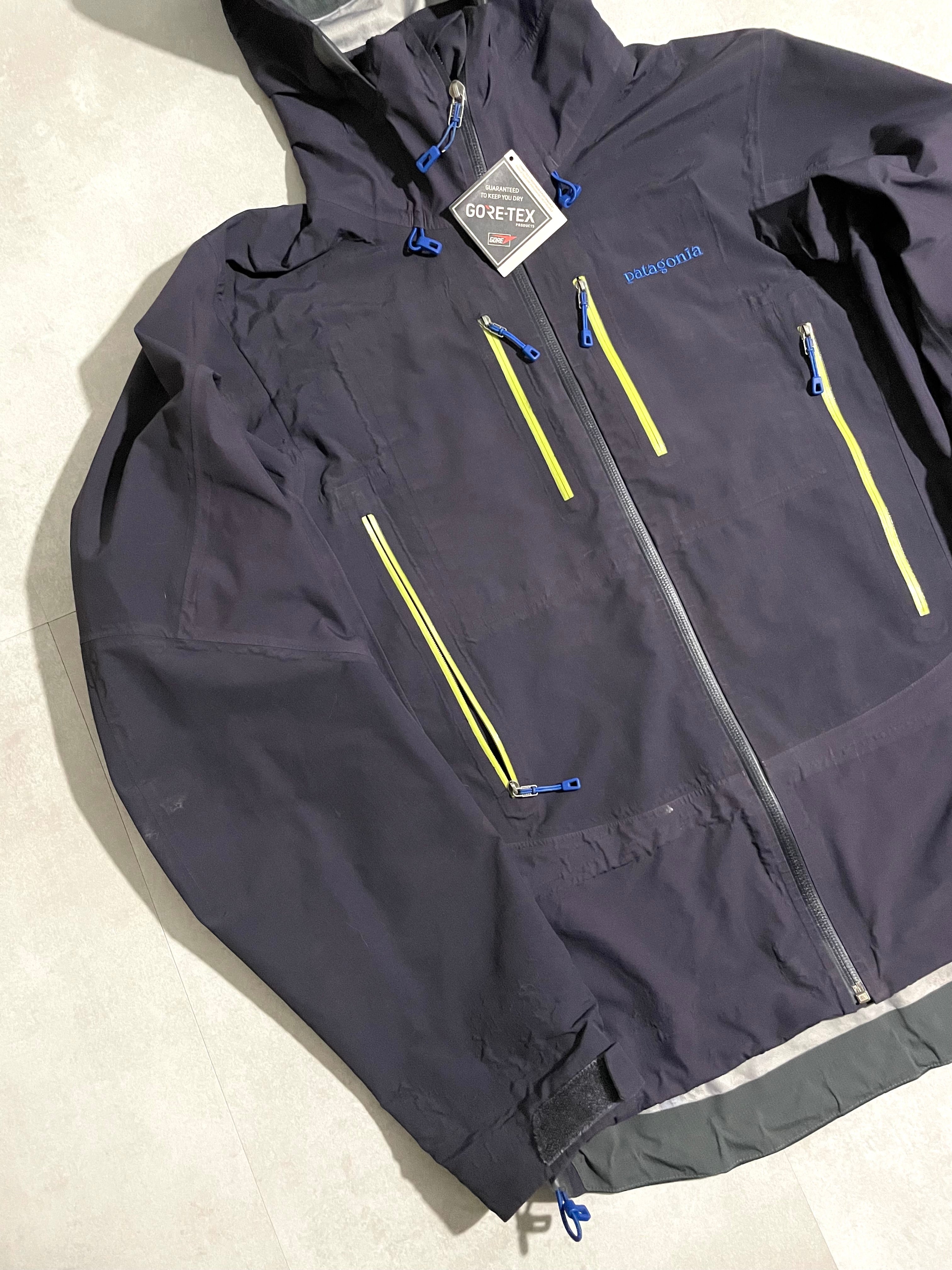 Hardshell 3L Patagonia Triolet
GoreTex YKK DWR - Taille S