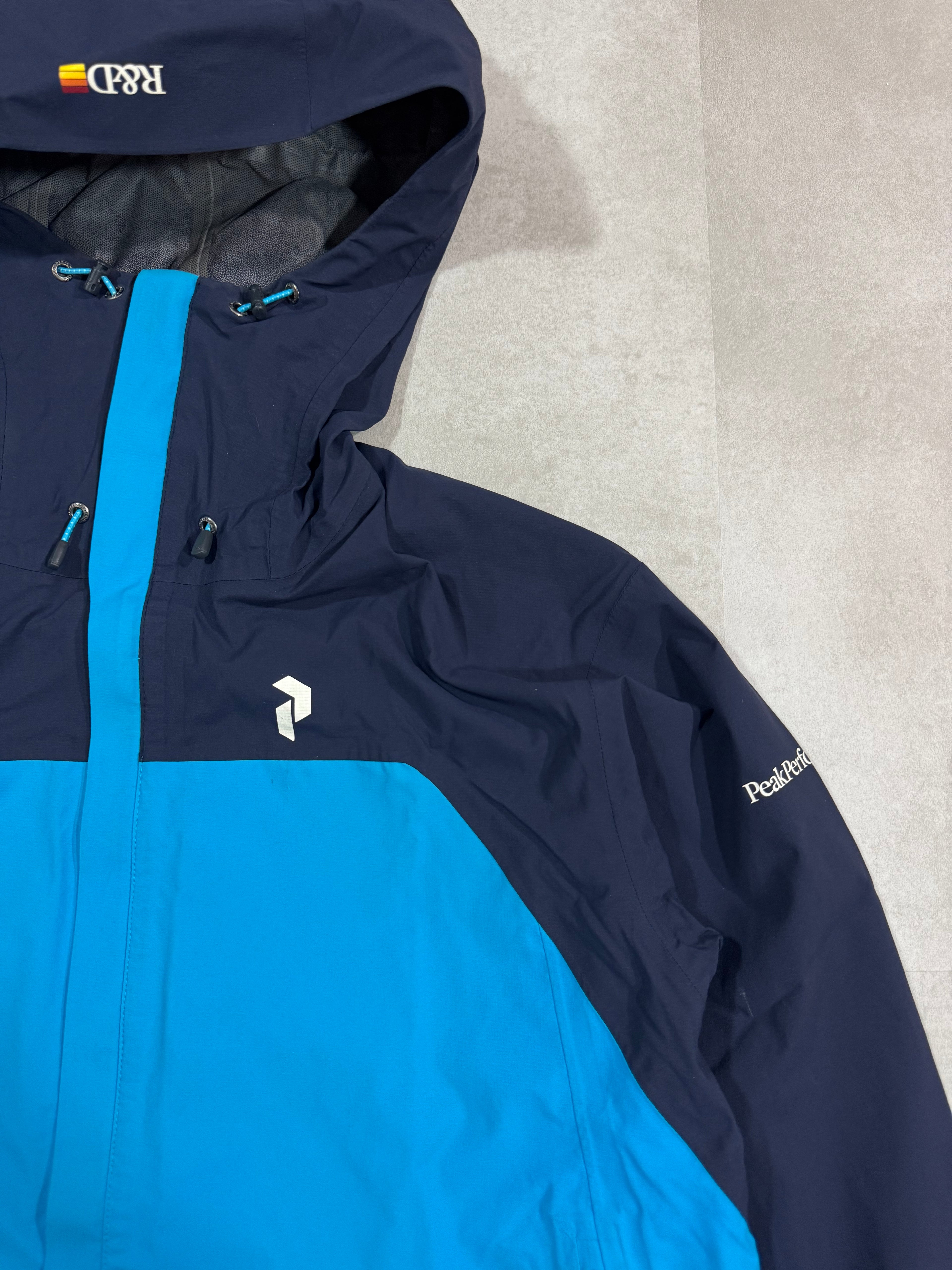 Hardshell 3L PeakPerformance
Swift J R&D Hipe Core + DWR - Taille M