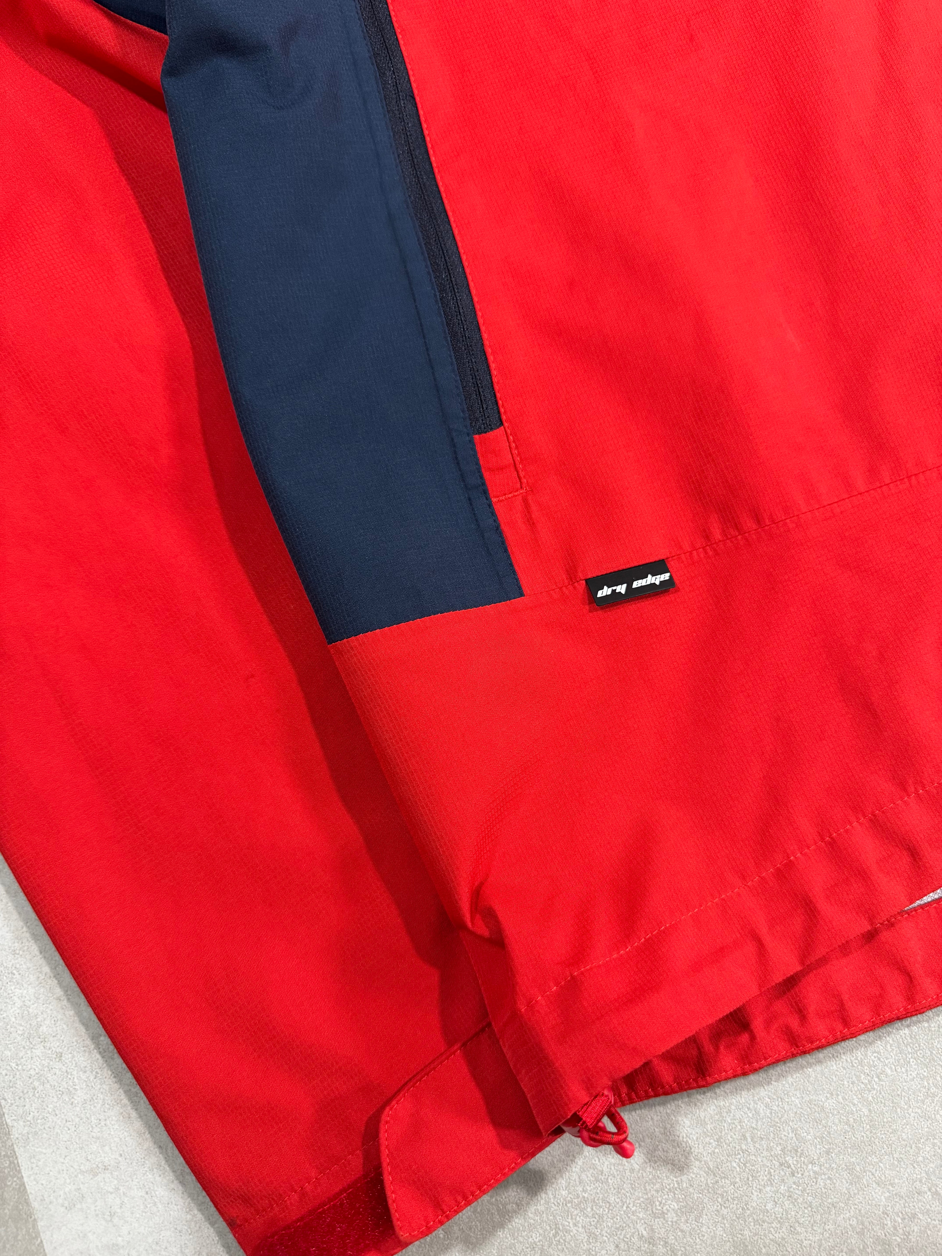 Hardshell  Millet 2,5L Fitz Roy III JKT 
 - Alpinisme / Randonnée / Trail - Taille L