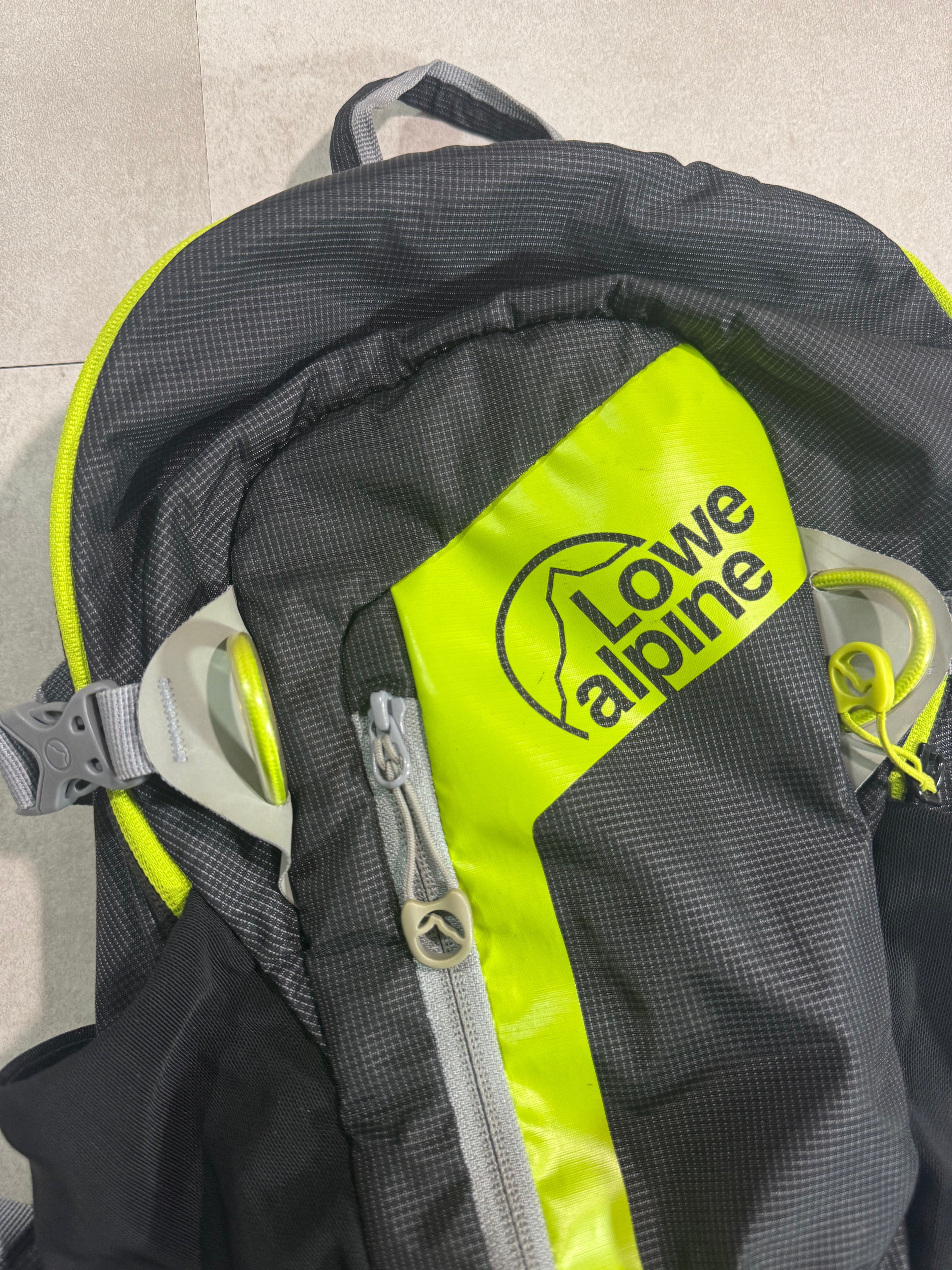 Sac à dos Lowe Alpine Strike 12 Air Contour® H2O® - Randonnée / Trail / Running - 12L