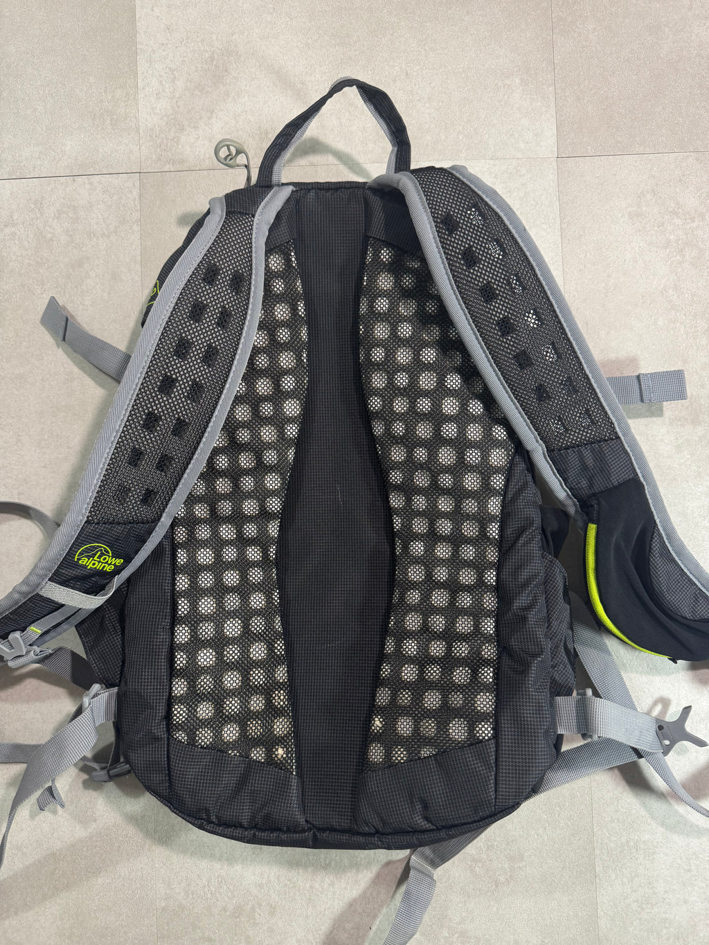 Sac à dos Lowe Alpine Strike 12 Air Contour® H2O® - Randonnée / Trail / Running - 12L