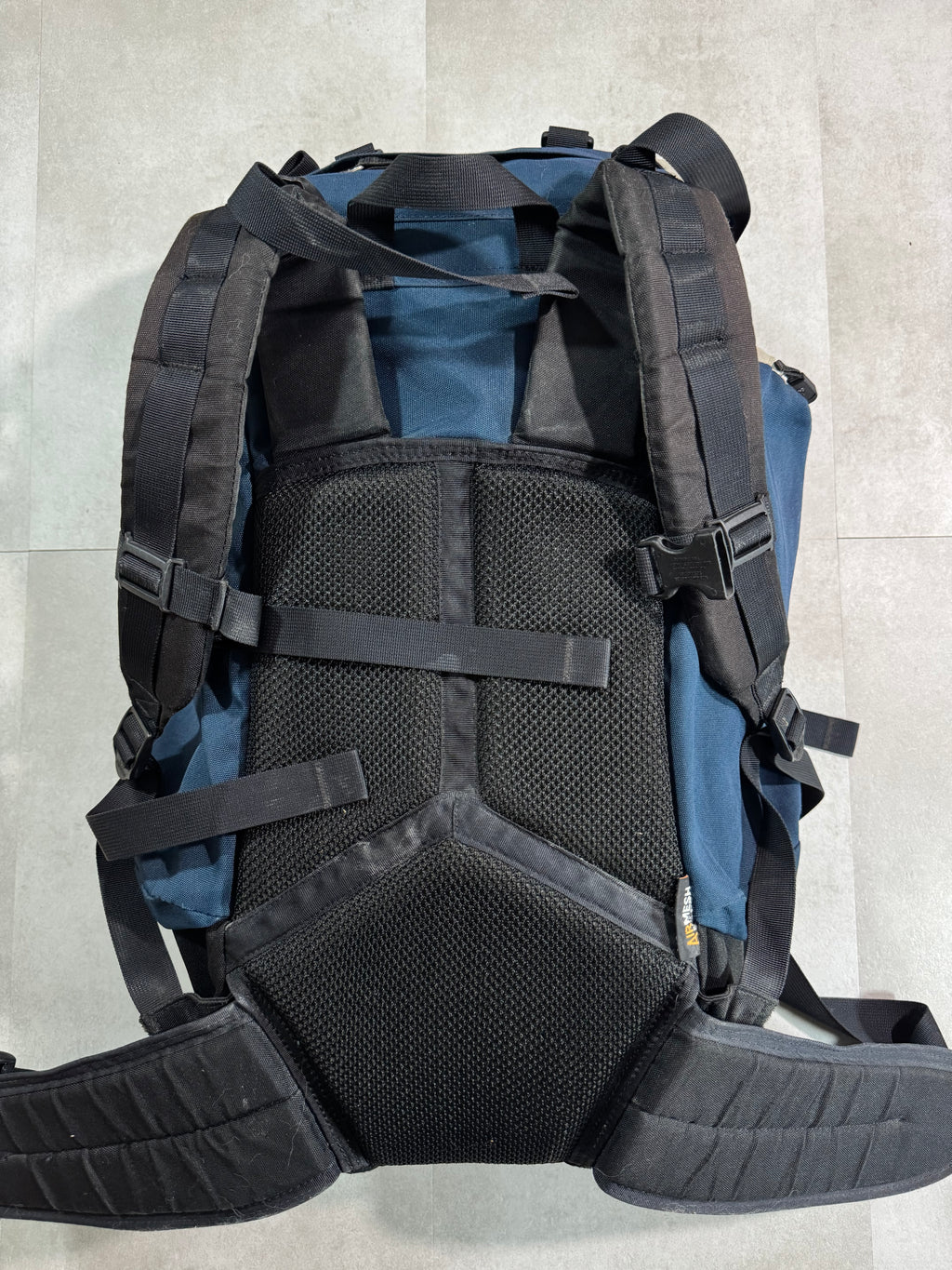 Sac à dos Lowe Alpine Walkabout 35 AirMesh Back System® - Randonnée / Trek