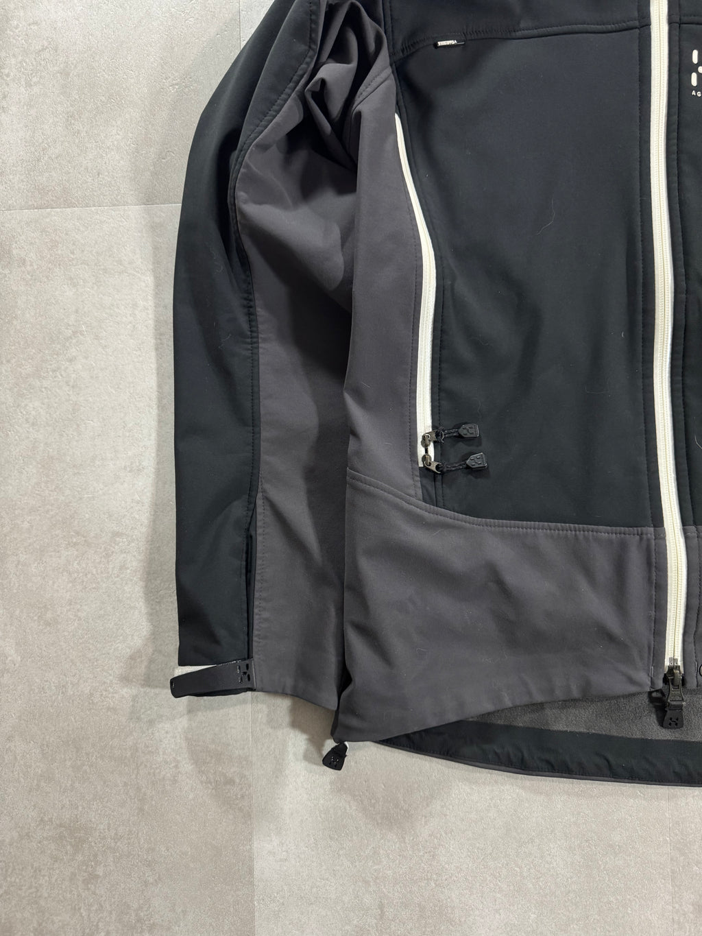 Veste alpinisme Haglöfs Recco Windstopper
YKK Dwr - Taille S