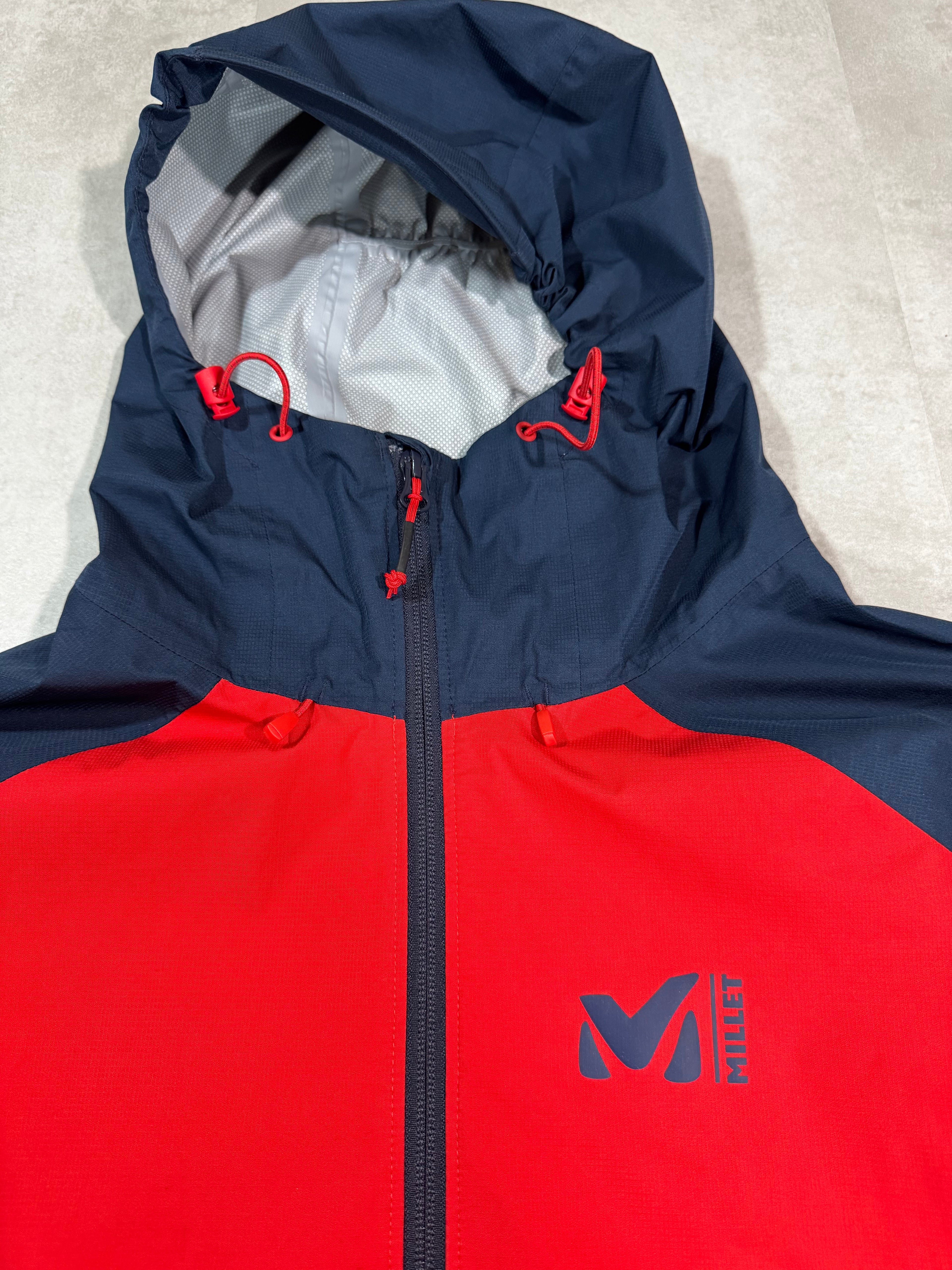 Hardshell  Millet 2,5L Fitz Roy III JKT 
 - Alpinisme / Randonnée / Trail - Taille L