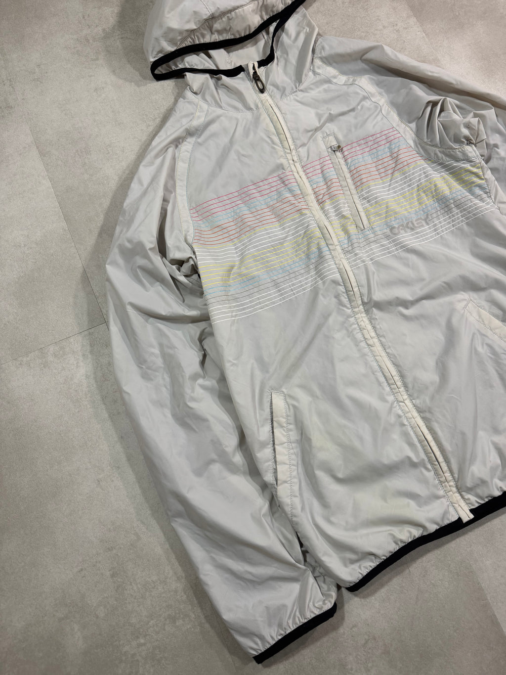 Veste imperméable et coupe vent
Oakley - Taille S