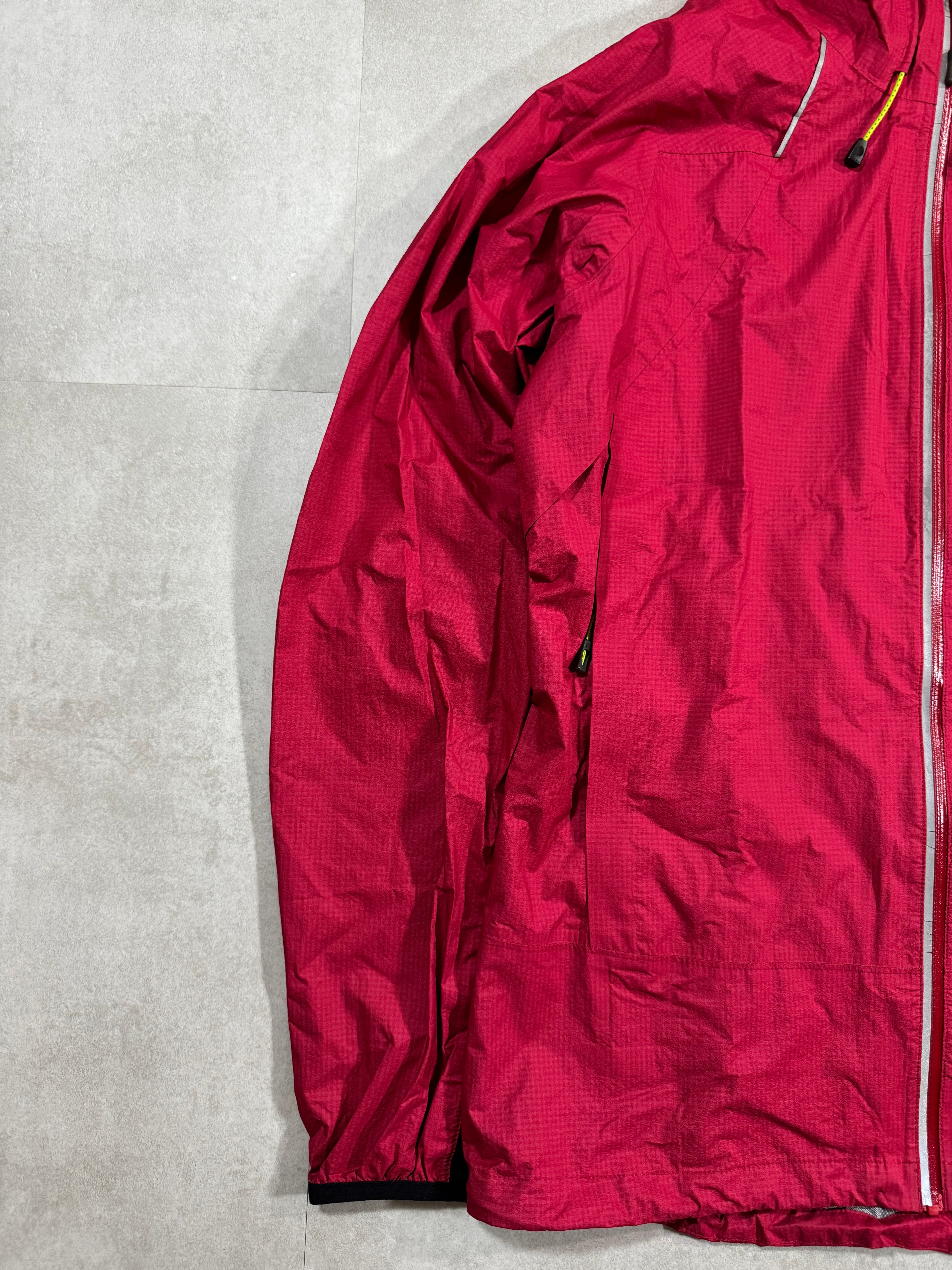 Hardshell 2,5L Millet MTK Séries DryEdge YKK DWR - Taille L