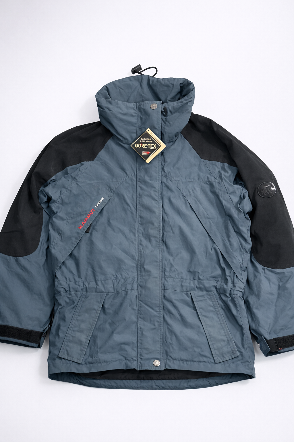 Hardshell 3L Mammut GoreTex
YKK Vislon - Taille S